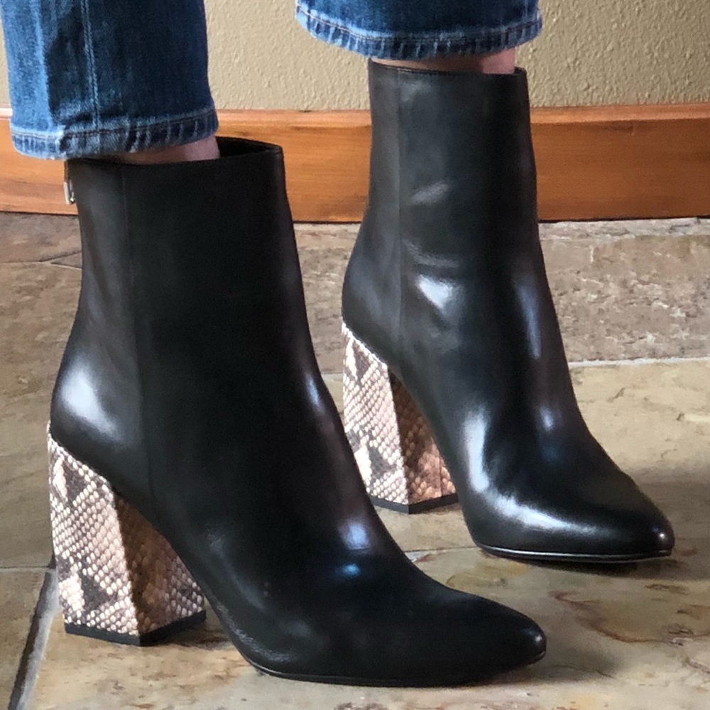 🍃💕Dolce Vita Leather Contrast Block Heel Bootie - Picture 3 of 8